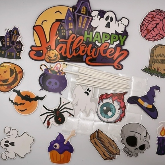 The Haunting Shadows: Spooktacular Halloween‎ Backdrop & Party Kit - Picture 4 of 10
